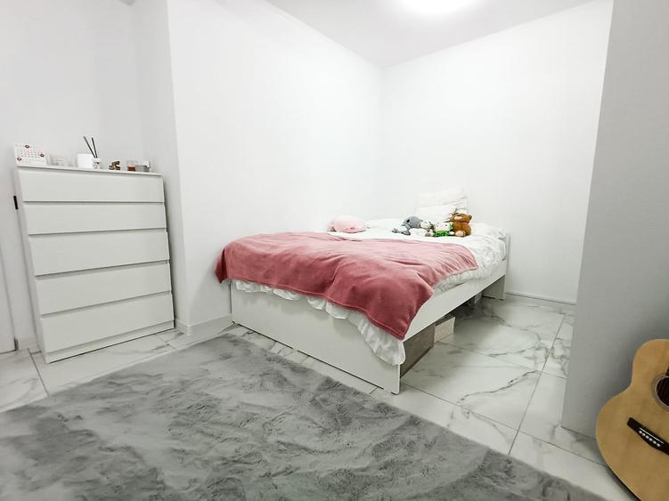 Apartament cu 3 camere decomandat în Chiajna