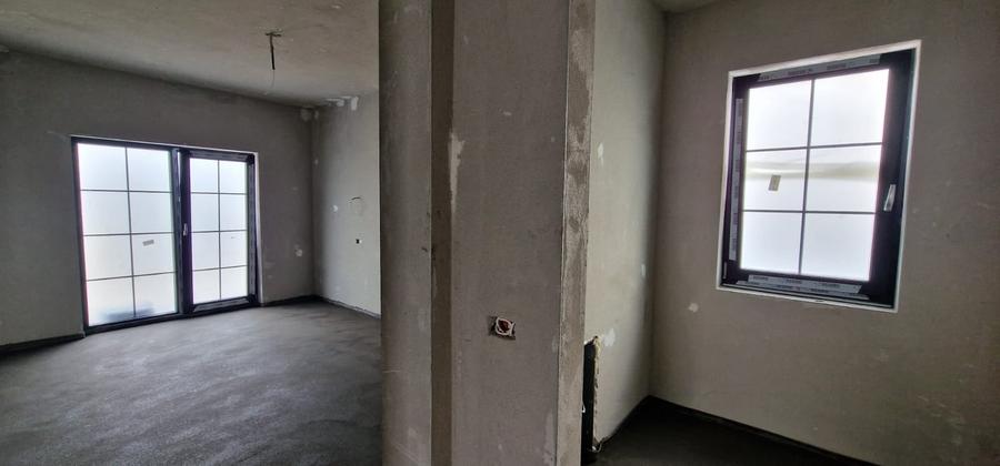 Casă individuală cu 5 camere cu Canalizare în Dumbrăvița
