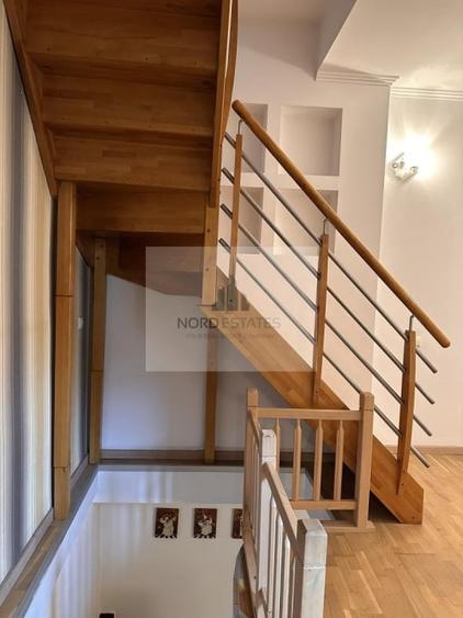 Casă cu 3 camere cu Teren 100 Mp în Tineretului