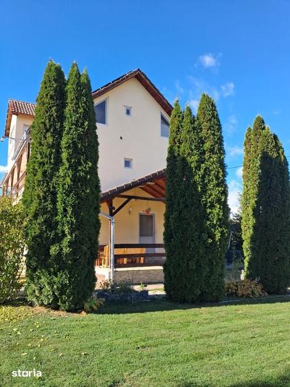 Casa spa?ioasa cu mansarda ?i facilita?i complete - 15