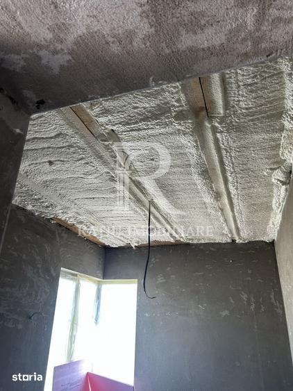 Casă cu 4 camere cu Teren 500 Mp în Sântandrei