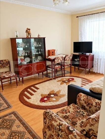 Apartament cu 3 camere semidecomandat, mobilat în Griviței