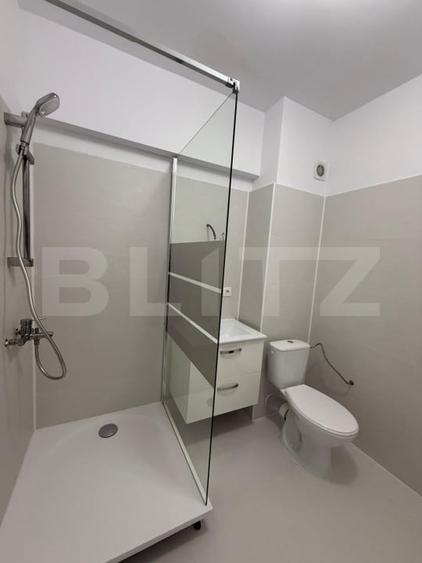 Apartament cu 2 camere decomandat, mobilat în Est