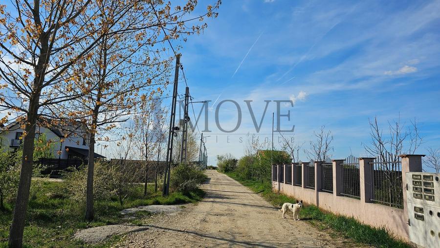 Teren Construcții intravilan de 347 mp, în Nord