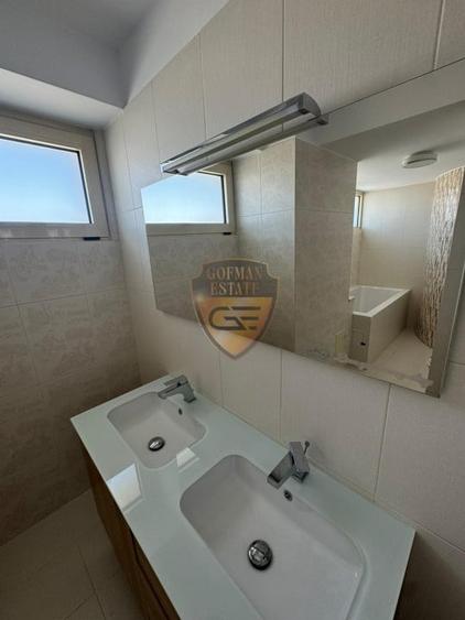 Apartament cu 3 camere decomandat, mobilat în Tomis II