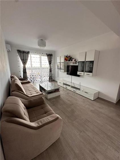 Apartament cu 2 camere decomandat, mobilat în Dumbrăvița