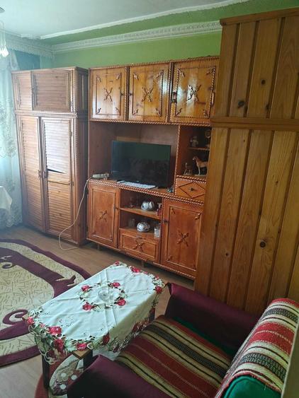 Garsonieră decomandată în Coman