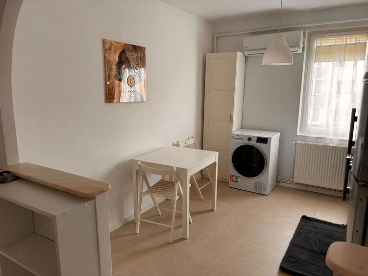 Apartament cu 2 camere decomandat în Astra
