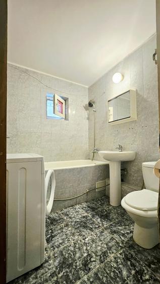 Apartament cu 3 camere semidecomandat, mobilat în Iancului