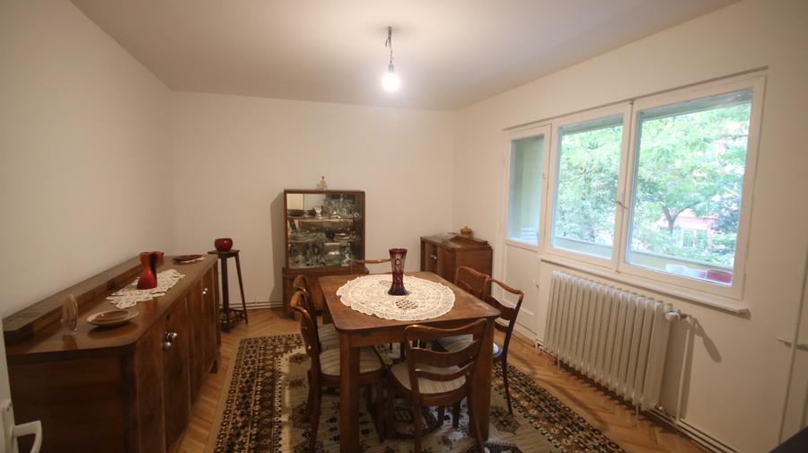 Apartament cu 4 camere decomandat în Șagului