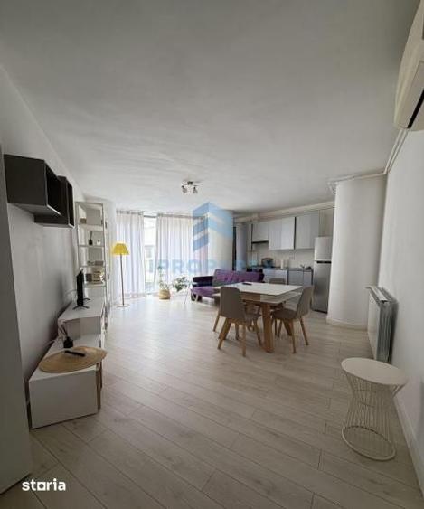 Apartament cu 2 camere, mobilat în Victoriei