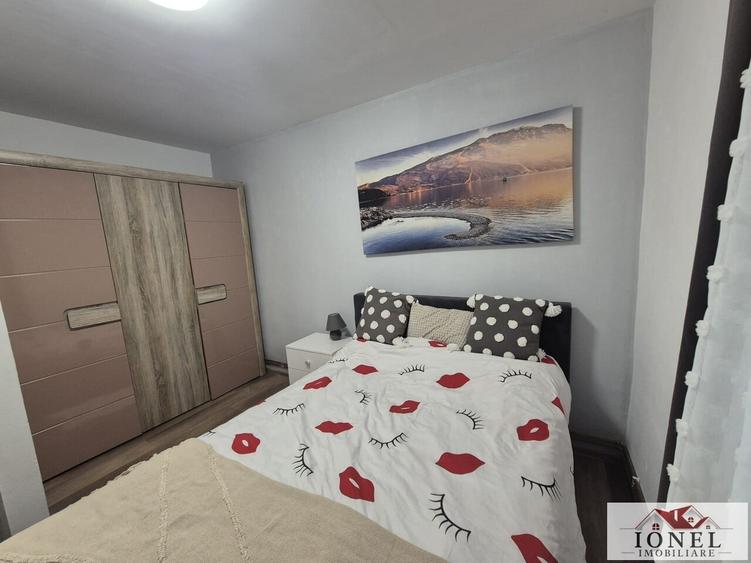 Casă individuală cu 3 camere cu Teren 1439 Mp în Est