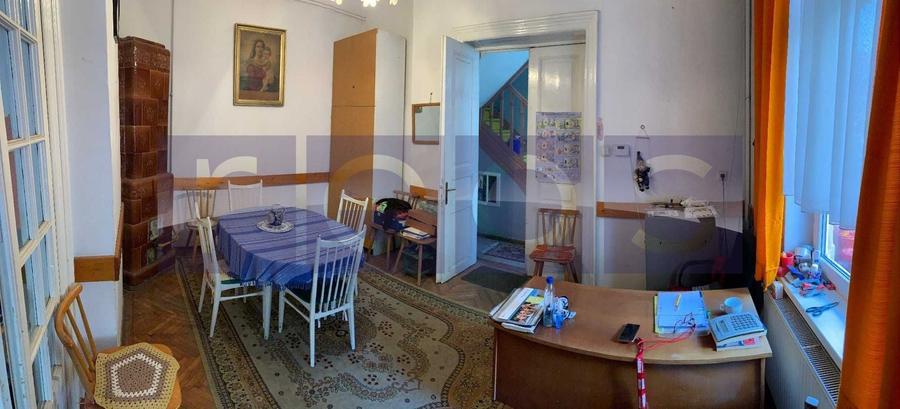 Casă individuală cu 8 camere cu Canalizare în Calea Călărașilor