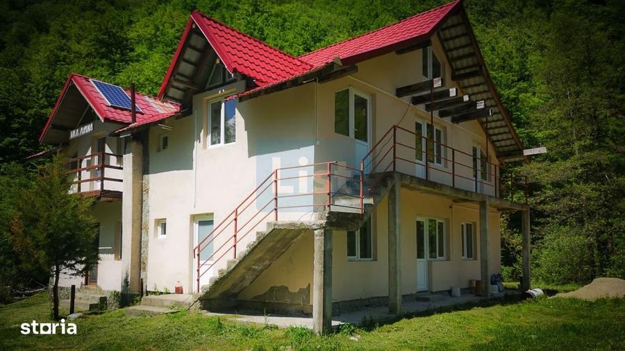 Casă cu 4 camere în Obârșia-Cloșani