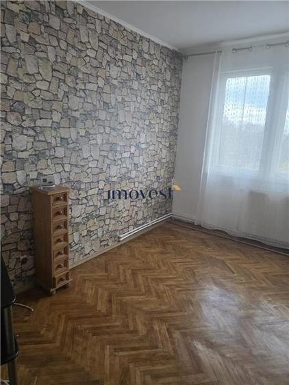 Apartament cu 2 camere decomandat în Solidarității