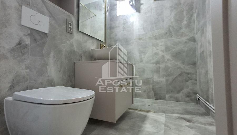 Apartament cu 4 camere semidecomandat, mobilat în Micălaca