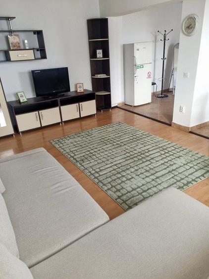 Apartament cu 2 camere semidecomandat în Titan