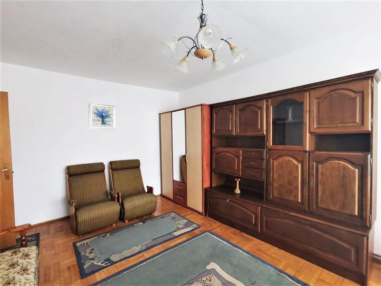 Apartament cu 3 camere în Mărăști