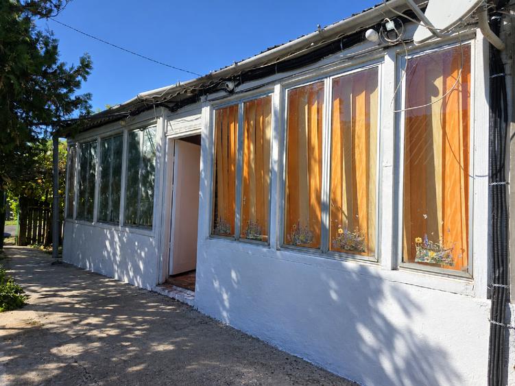 Casă cu 3 camere cu Teren 2000 Mp în Zimbru