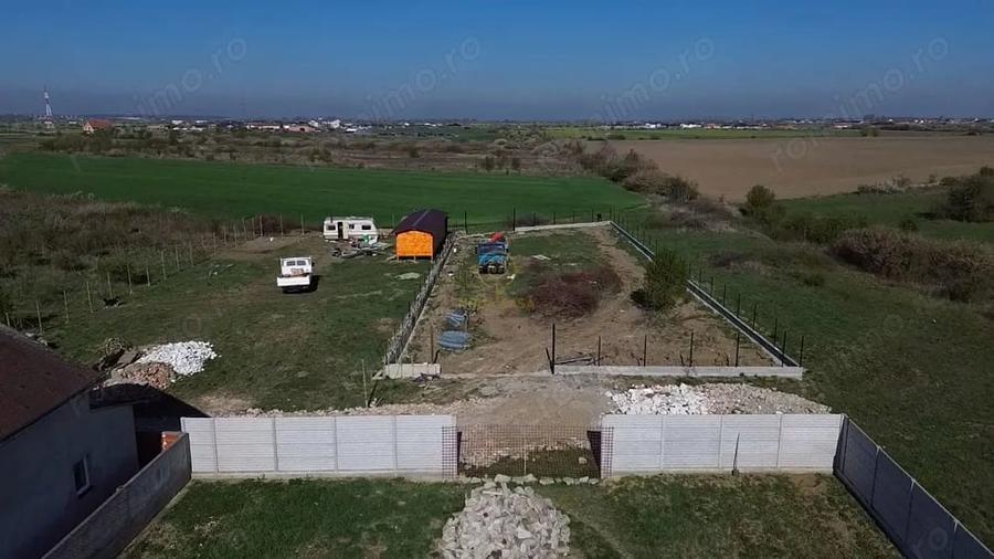 Teren de 1000 mp, în Nord
