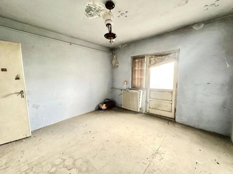 Apartament cu 3 camere decomandat în Soarelui