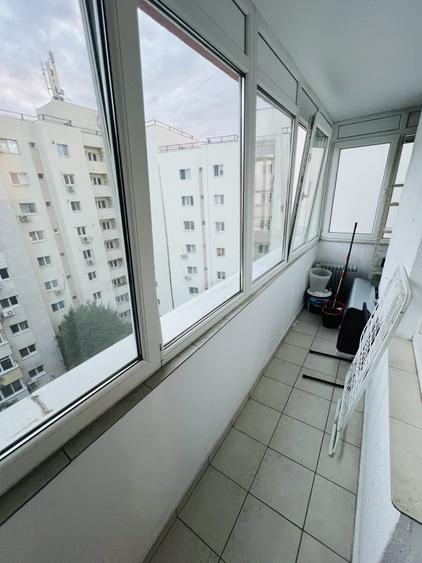Apartament cu 4 camere decomandat, mobilat în Tei