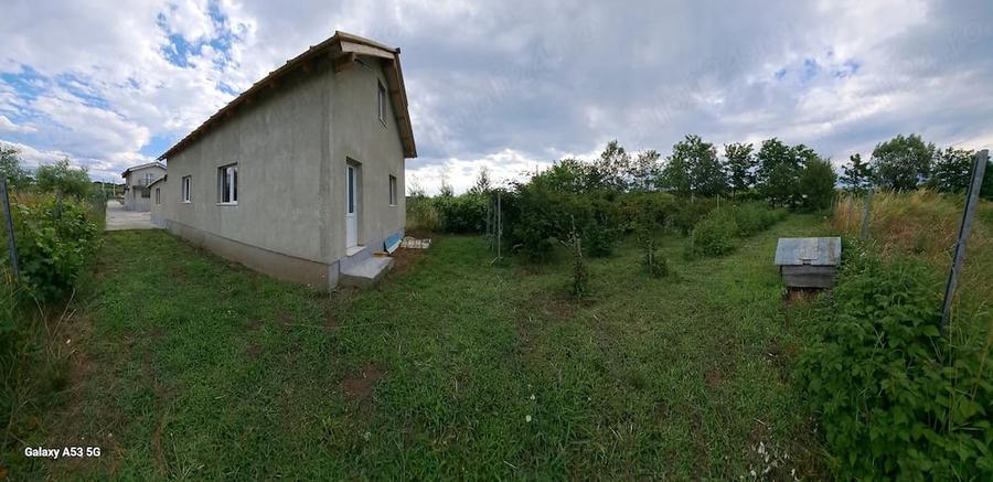 Casă cu Teren 1500 Mp în Central