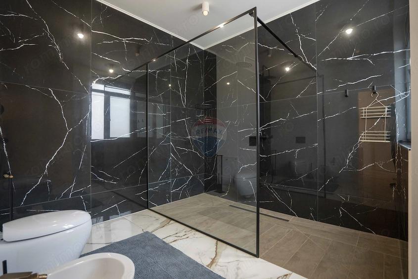 Apartament cu 6 camere în Cantemir