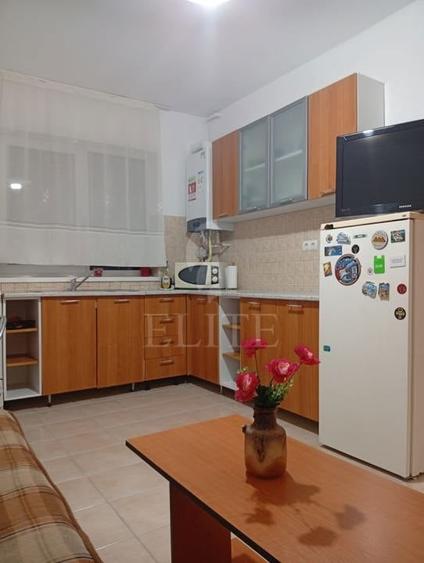 Apartament cu 2 camere decomandat, mobilat în Mărăști