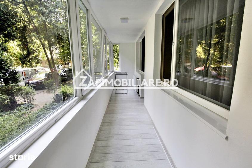 Apartament cu 2 camere decomandat, mobilat în Cornișa