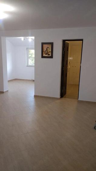 Spațiu comercial, de 37 mp, în Central