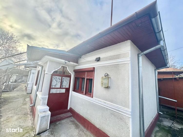 Casă cu 4 camere în Uiești