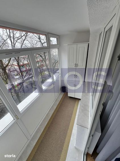 Apartament cu 3 camere, mobilat în Vitan