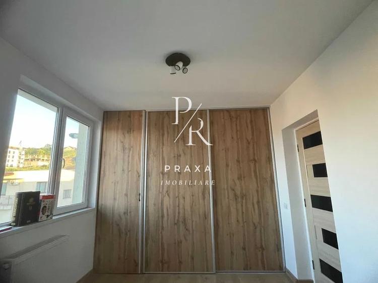 Apartament cu 3 camere semidecomandat, mobilat în Florești