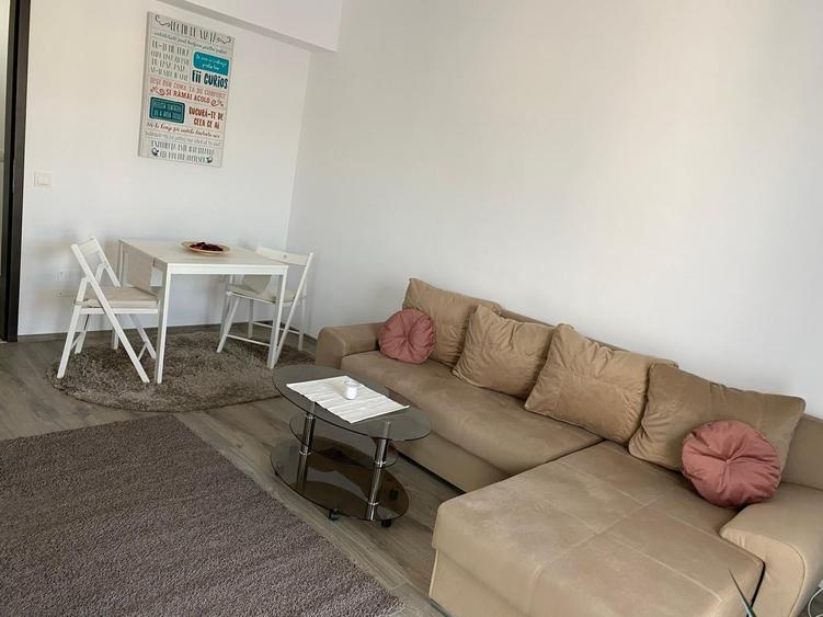 Apartament cu 2 camere decomandat, mobilat în Sud-Vest
