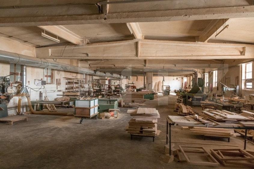 Spațiu industrial, de 2,950 mp, în Mihai Bravu