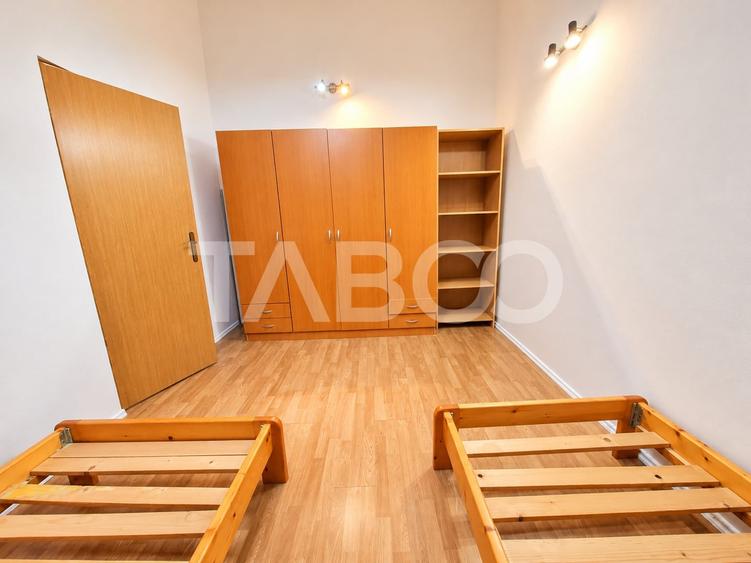 Apartament cu 4 camere decomandat, mobilat în Vasile Aaron