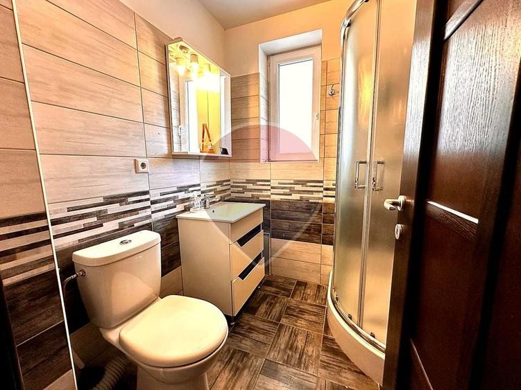 Apartament cu 2 camere decomandat, mobilat în Tractorul