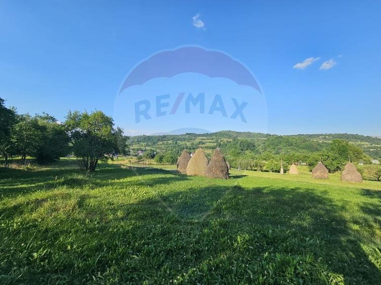 Teren Construcții intravilan de 1247 mp, în Breb