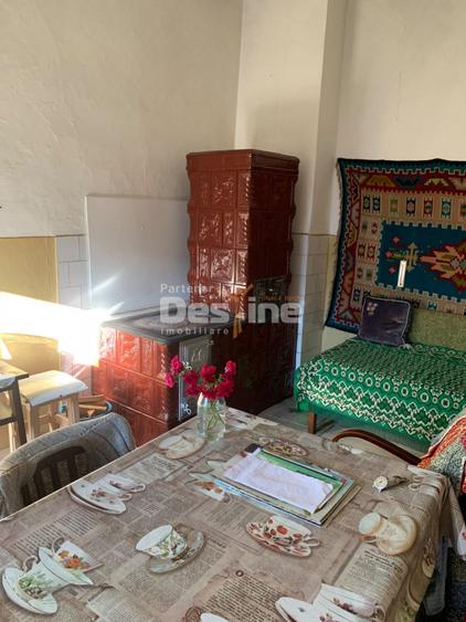 Casă cu 5 camere cu Teren 2793 Mp în Brusturoasa