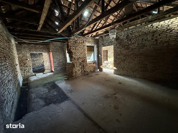 Casa 4 camere, la Ro?u Interior - 5