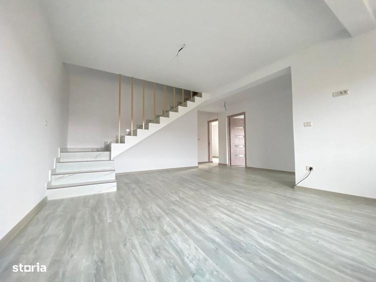 Casă cu 3 camere în Tomești