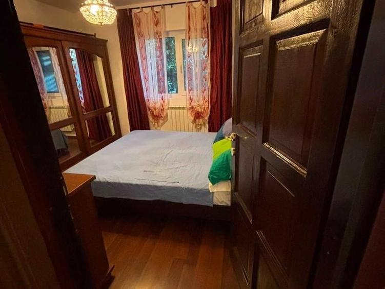 Apartament cu 2 camere decomandat, mobilat în Craiovița Nouă