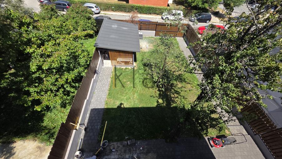 Casă individuală cu 14 camere cu Teren 600 Mp în Zorilor