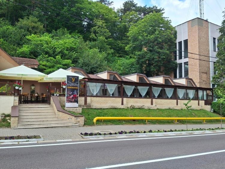 Spațiu comercial, de 200 mp, în Central