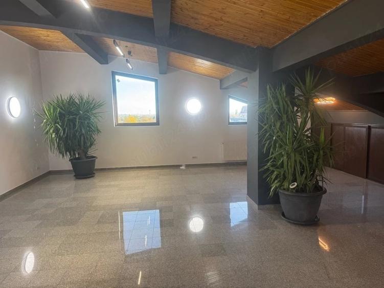 Apartament cu 3 camere decomandat în Străulești