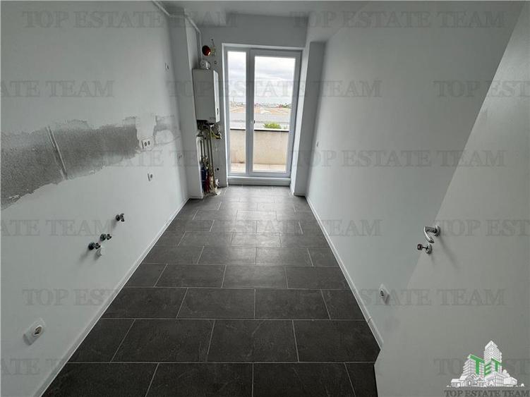 Apartament cu 4 camere decomandat în Bucureștii Noi