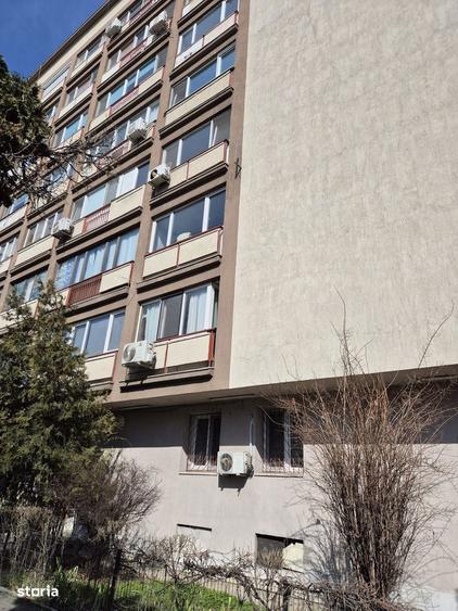 Apartament cu 2 camere în Calea Victoriei