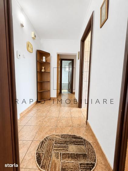 Apartament cu 2 camere decomandat în Micro 17