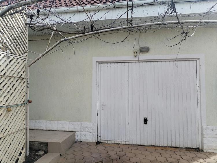 Casă cu 5 camere cu Teren 1016 Mp în Central